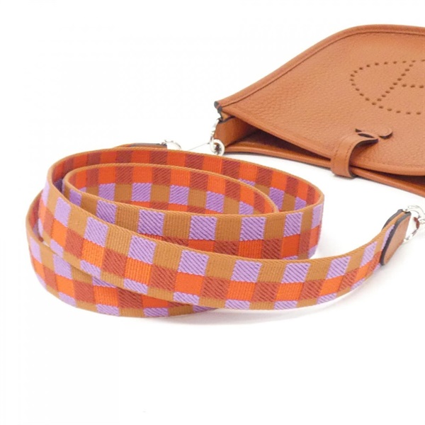 エルメス MAXI QUADRILLE エヴリン アマゾン 16cm 083433CK ショルダーバッグ エルメス(HERMES)エルメス MAXI QUADRILLE エヴリン アマゾン 16cm