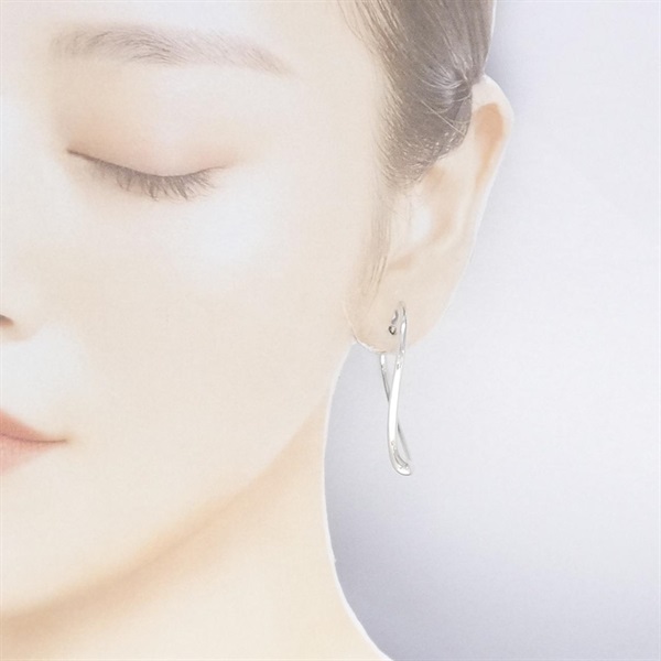 ティファニー(TIFFANY＆CO)ティファニー オープン ハート フープ