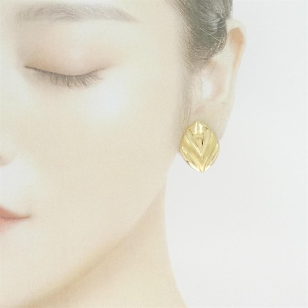 750YG ウノアエレ フープ ピアス 新品】750YG ピアス 新品】750YG フープ ピアス ウノアエレ UNOAERRE